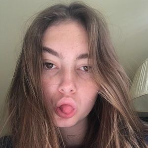 Meet your Posher, Mia